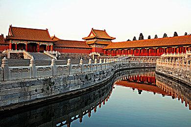 《黑神话：悟空》销量超450万套 总销售额超15亿元